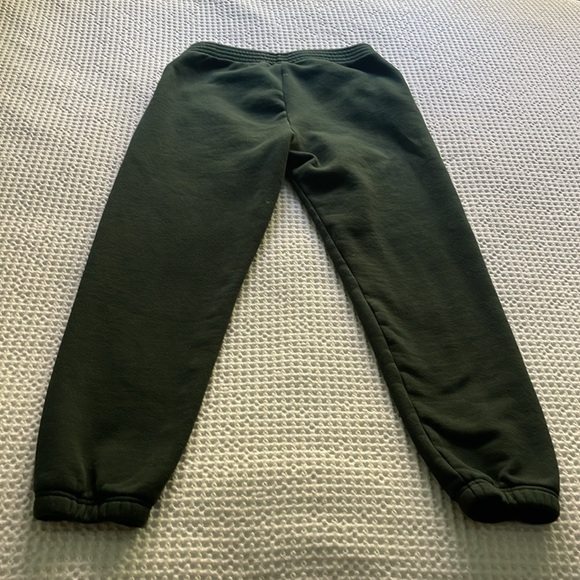 Aritzia TNA Sweatfleece PERFECT FIT - medium - Picture 2 of 6